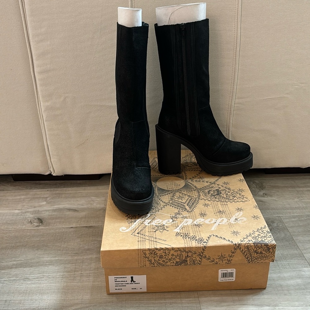 Free People Tristan Chelsea Boot - Picture 2 of 2